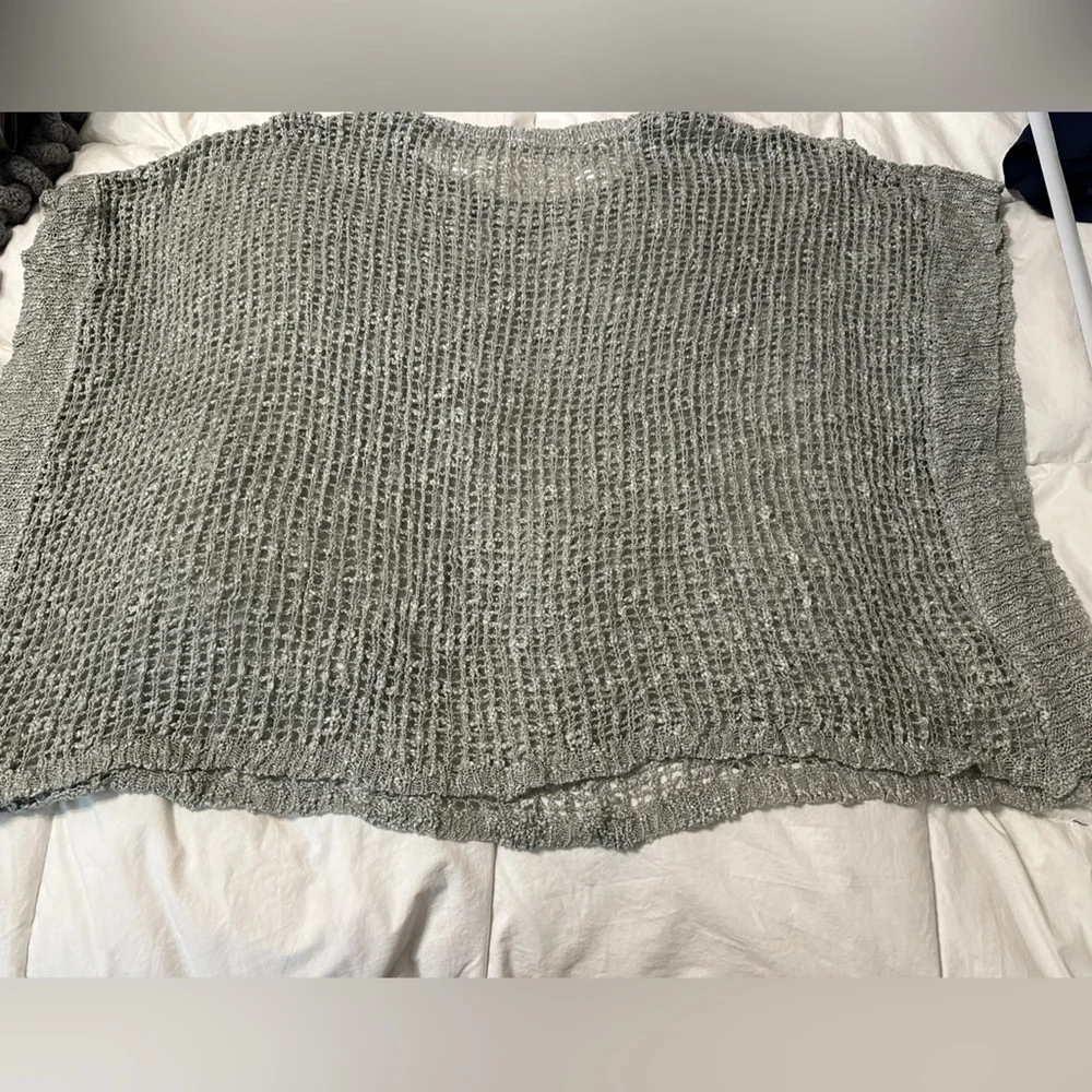 POL Gray Knit Women's Open Sides Sweater - NWOT - Size M - Picture 3 of 9